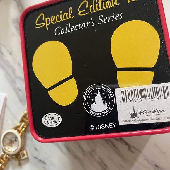 Disney Mickey Mouse Watch - Picture 3 of 5